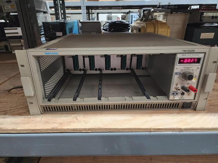 Used Tektronix TM5006 Mainframe Unit D Please READ!