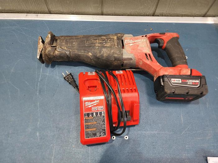 Used Milwaukee 2720-20 SAWZALL with Battery and Charger Unit #1