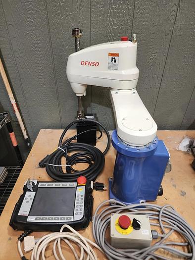 Used DENSO 410985-411* Robot with RC7M-HSG4BA-BP Controller & Pendant