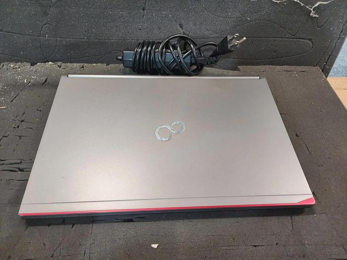 Used Fujitsu Lifebook E756 Laptop i5-6300U 256GB SSD 8GB DDR4 Unit #1