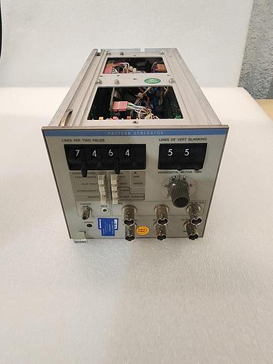 Used Tektronix 067-1039-00 Pattern Generator Unit #1