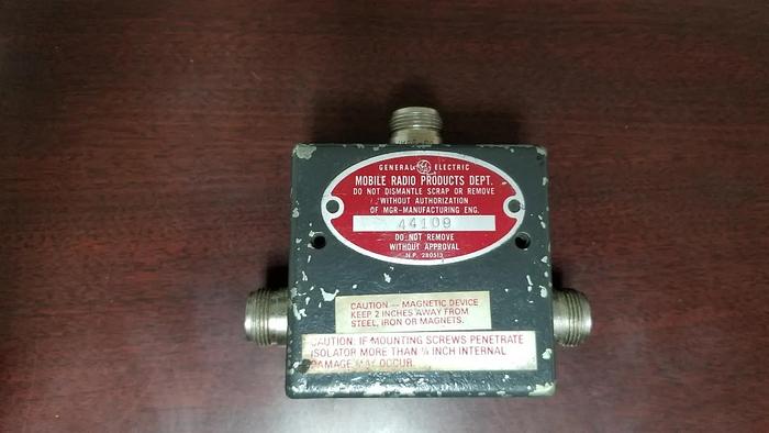 Used Decibel Products DB4641-1A 806-850MHz Microwave Circulator