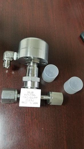 Used Parker 4V1-P4K-11AC-SS-PP Valve