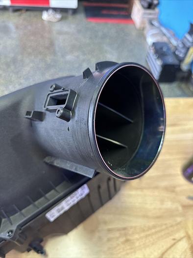 Used 2016+ Camaro Ss/ZL1 Airbox/Intake NICE