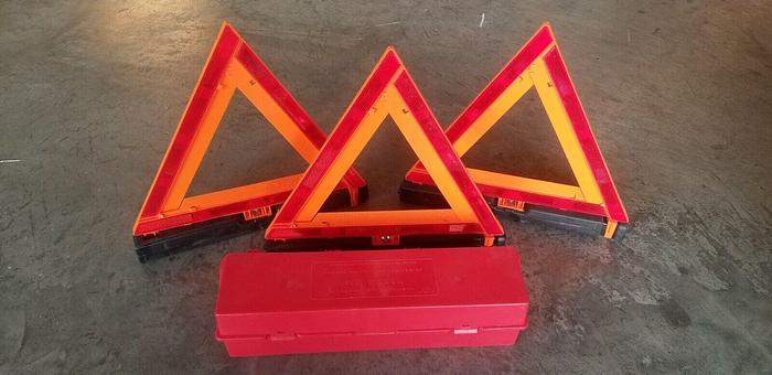 Used James King 1005 Warning Triangle Kit