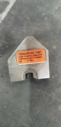 Used Thomas & Betts 11821 Lower Crimping Die