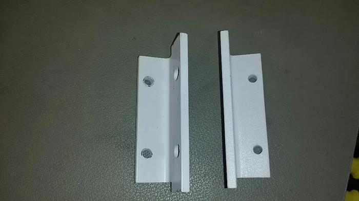 Used 1 Set Agilent HP 3.5" rack mount ears for use without handles light grey. QTY