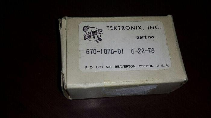 Tektronix 670-1076-01 NEW!