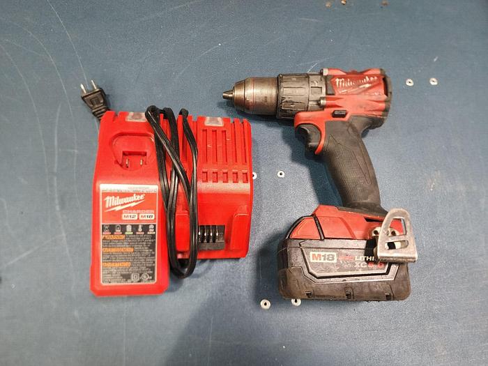 Used Milwaukee 2804-20 Drill with Battery and Charger Unit #7