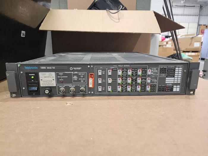 Used Tektronix Model 1900 Digital Generator