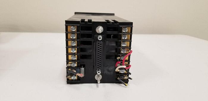 Used OMEGA CN-2041 Controller Module