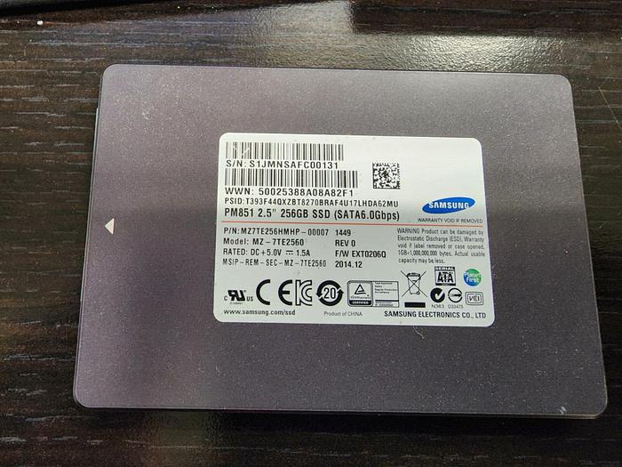 Used Samsung MZ7TE256HMHP-00007 256GB 2.5" SATA 6.0Gbps SSD Drive