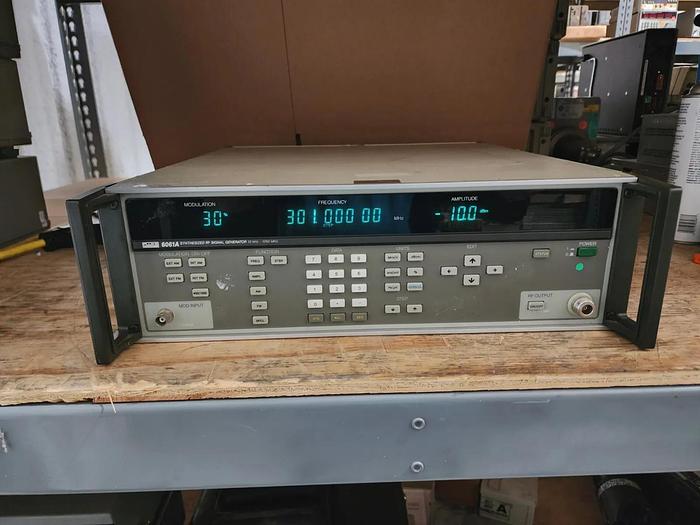 Used FLUKE 6061A Synthesized RF Signal Generator 10kHz-1050MHz Unit B