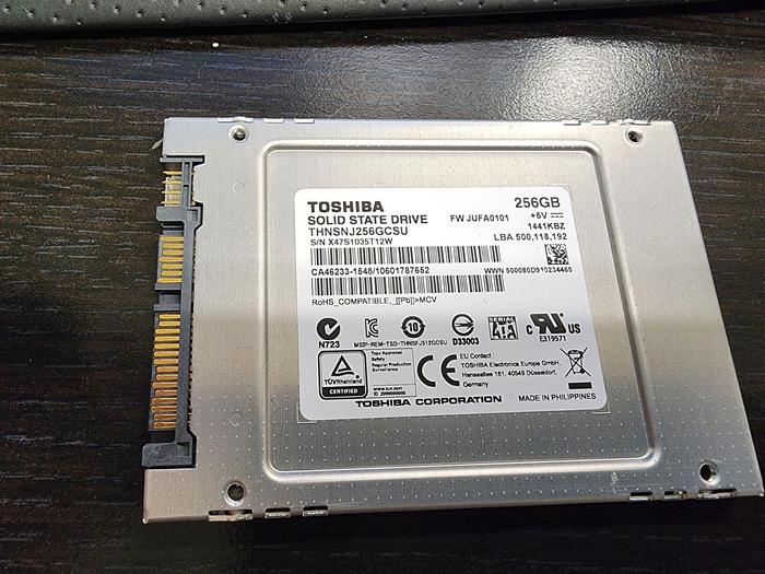 Used Toshiba THNSNJ256GCSU 256GB 2.5" SATA SSD Drive