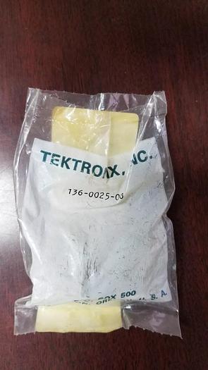 Tektronix 136-0025-00 Lamp Holder Assembly NEW!