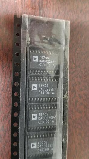 Analog Device DAC8229F D/A Converter
