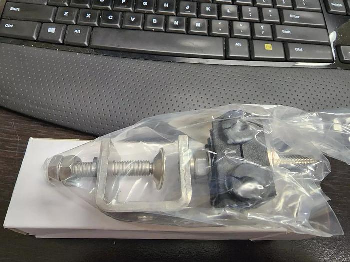 LEONI SI-1229-0/A00 Fiber Clamp 2 Cable 4.0-7.0mm NEW!!