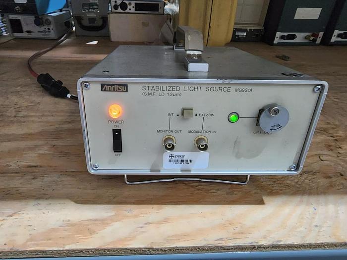 Used Anritsu MG921A Stabilized Light Source Good!