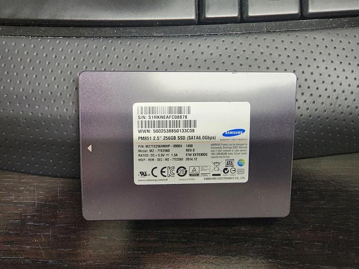 Used Samsung MZ7TE256HMHP-00004  256GB 2.5" SATA 6Gb/s SSD