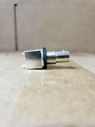 Used Lot of 12 BNC Board-Mount Connectors READ!!
