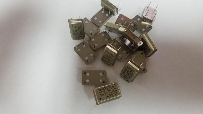 SARONIX NCT070C 24.1678MHz Crystal Oscillator Lot of 19 NEW!