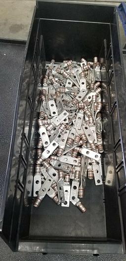 HUYA DB021434-122  Lug Lot of 170 Pieces 2 Hole 1/4" 2-3 Str Brown Die 33 NEW!