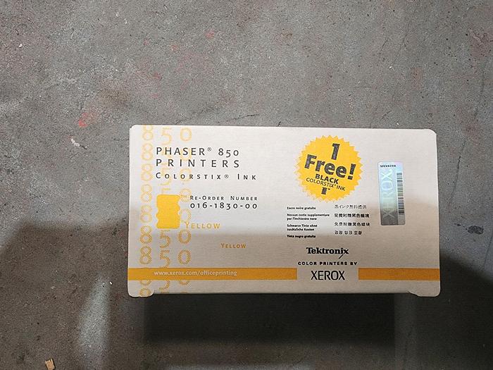 Tektronix 016-1830-00  Phaser 850 3-Yellow 1-Black  NEW!