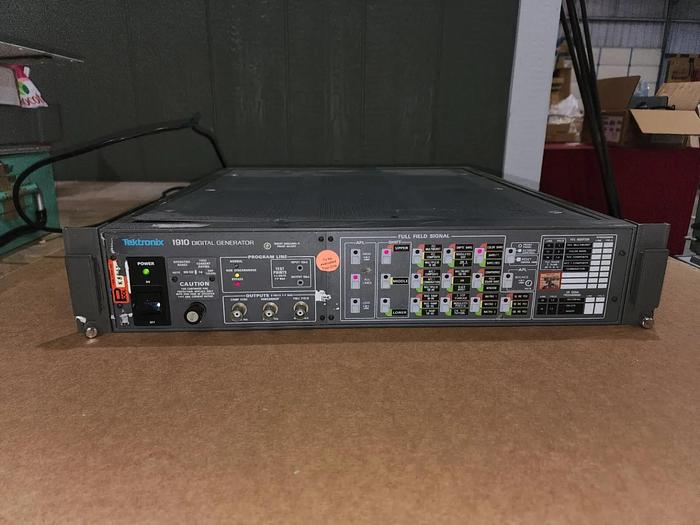 Used Tektronix 1910 Digital Generator