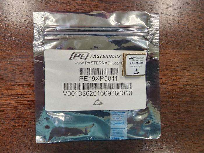 Pasternack PE19XP5011 SMT Phase Locked Crystal Oscillator NEW!