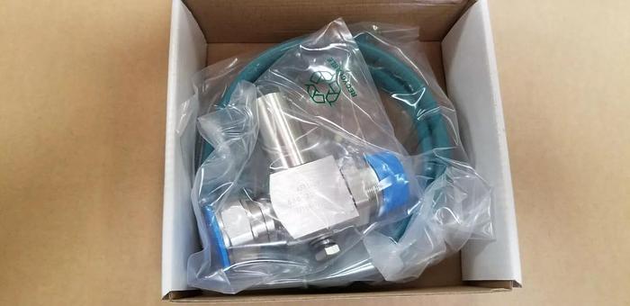 Amphenol 409107422 AFP1-19 650-2200MHz Surge Protector NEW!!