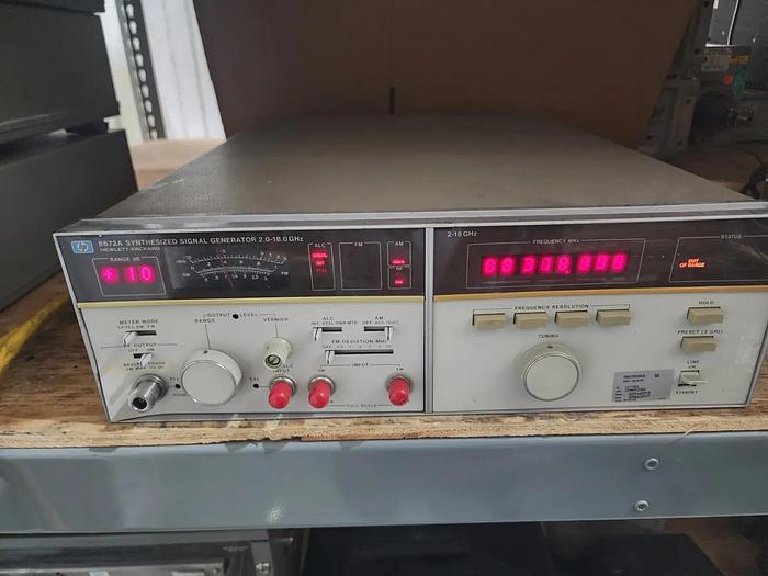 Used HP/Agilent 8672A Synthesized Signal Generator READ!