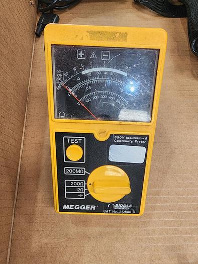 Used MEGGER 210800-3 500V Insulation & Continuity Tester