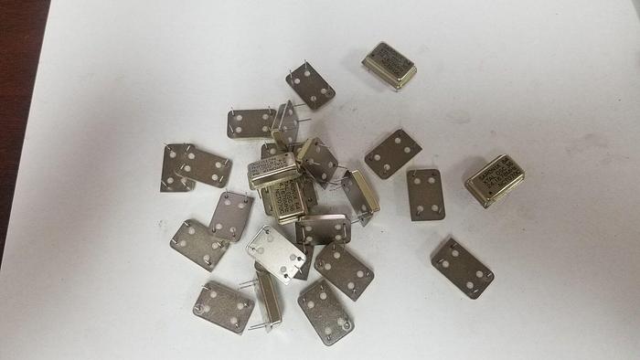 SARONIX NCT070C 24.1678MHz Crystal Oscillator Lot of 25 NEW!