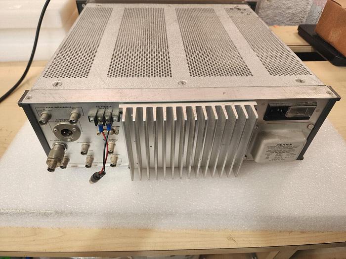 Used Tektronix 1450 Television Demodulator with TDC1 VHF,Tunable Down Converter