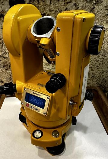 Used TOPCON Digital Theodolite DT-20 *PARTS*