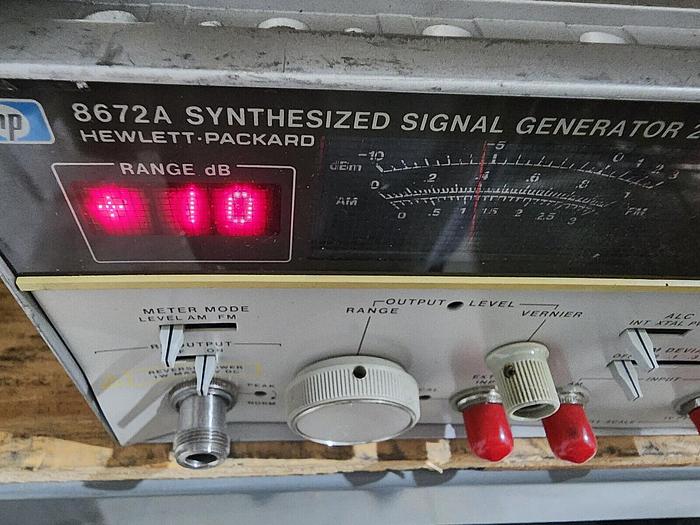 Used HP/Agilent 8672A Synthesized Signal Generator READ!