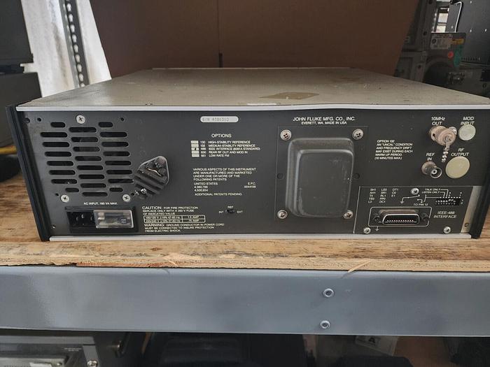 Used FLUKE 6061A Synthesized Signal Generator 10kHz-1050MHz Unit A