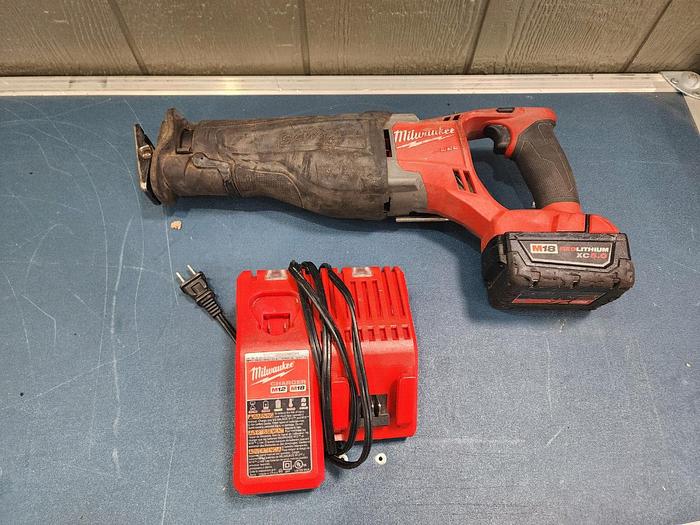 Used Milwaukee 2720-20 SAWZALL with Battery and Charger Unit #2