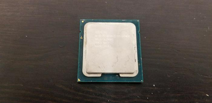 Used Intel E5-2430V2 CPU SR1AH 2.50GHz