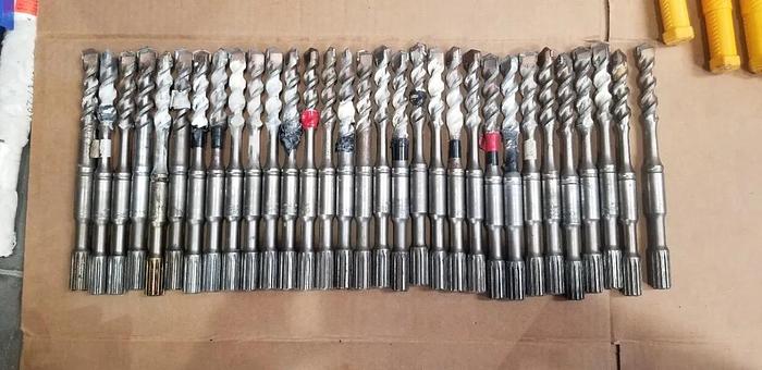 Used DeWalt DW5714  3/4" Spline Drive Hammer Drill Bit Lot of 31 Pieces