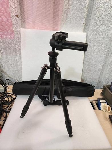 Surveyors Tripod NEW? Unit #2