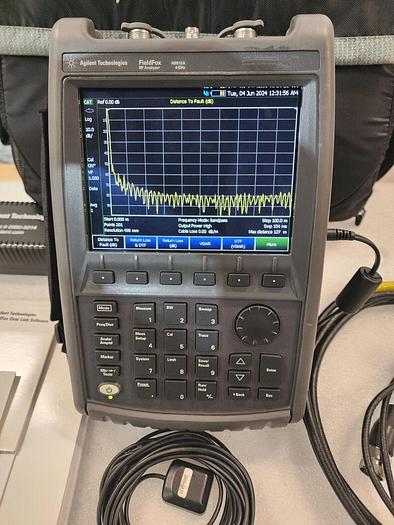 Used Agilent N9912A FieldFox 4GHz RF Cable and Antenna Analyzer Nice!