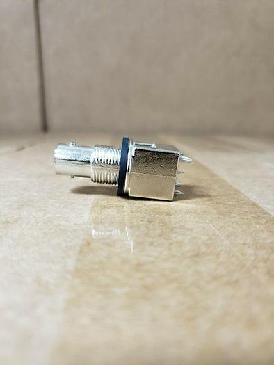 Used Lot of 12 BNC Board-Mount Connectors READ!!