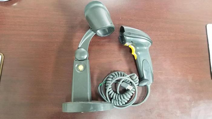 Used Symbol DS6707-SR20157ZZR Barcode Scanner USB with Cradle