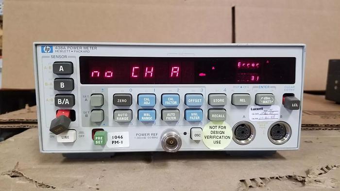 Used HP 438A Power Meter For Parts! Powers UP!