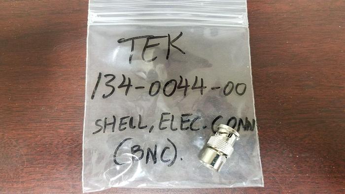 Tektronix 134-0044-00 Connector Shell NEW!