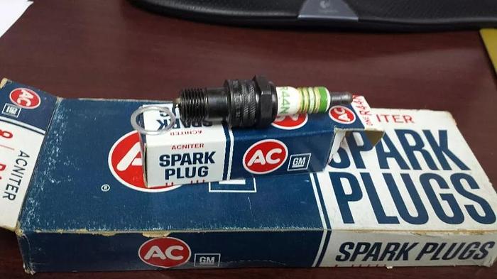 AC R44N spark plugs