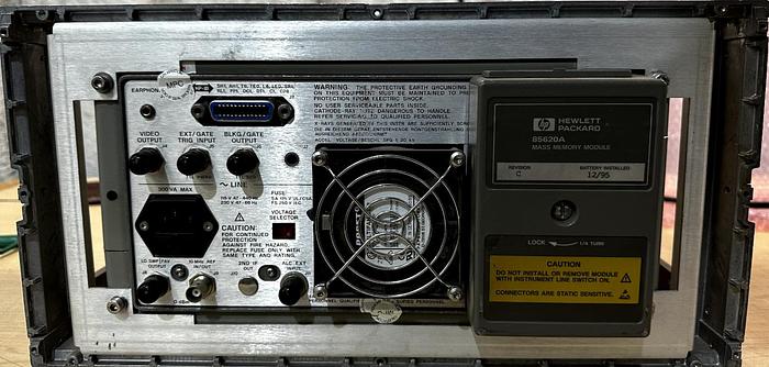 Used HP Agilent 8560E 30Hz-2.9GHz Spectrum Analyzer TRACKING GEN *READ*