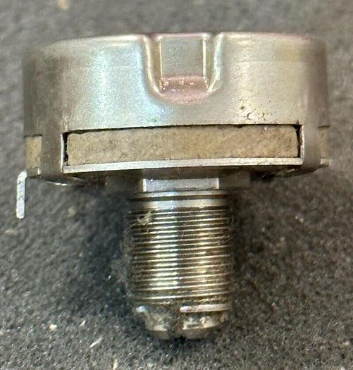 CTS RV4NATSB255A 2.5MEGOHM Type 320 Variable resistor/potentiometer GOOD