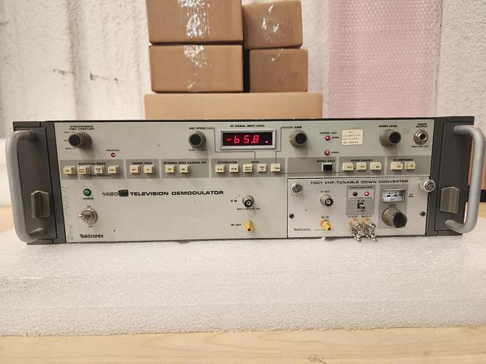 Used Tektronix 1450 Television Demodulator with TDC1 VHF,Tunable Down Converter